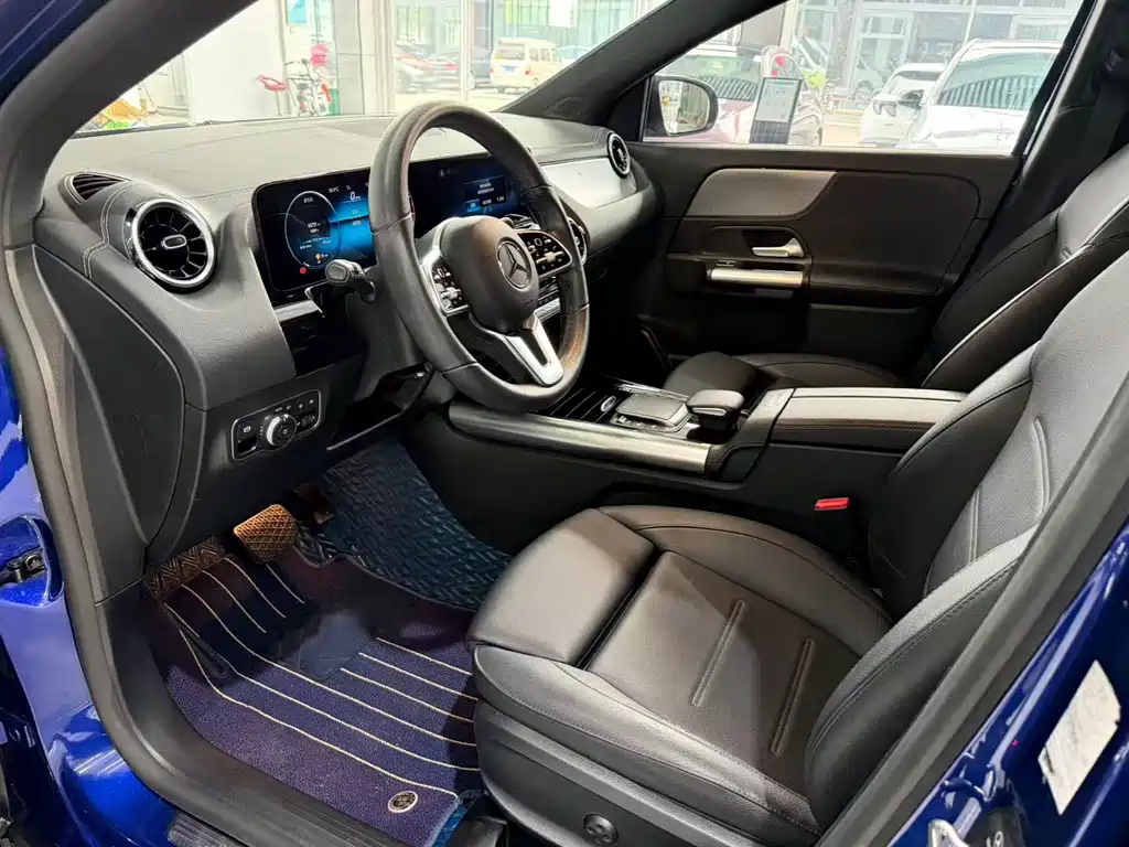 Mercedes-Benz GLA 2021