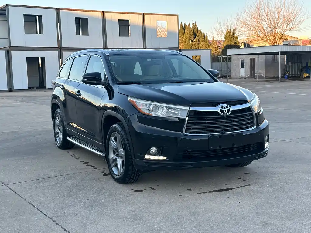 Toyota Highlander 2015 — фото 3