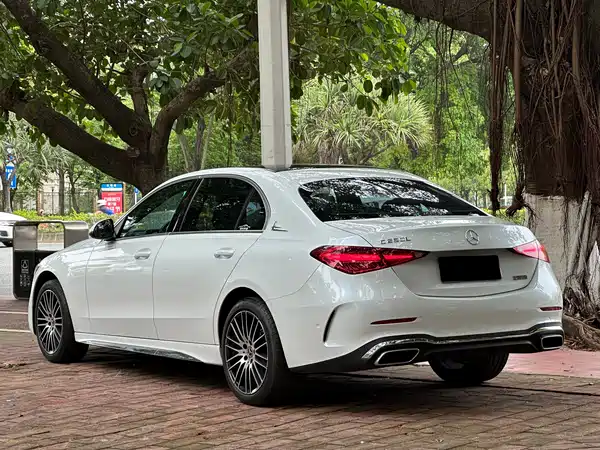 Mercedes-Benz C-Class 2022