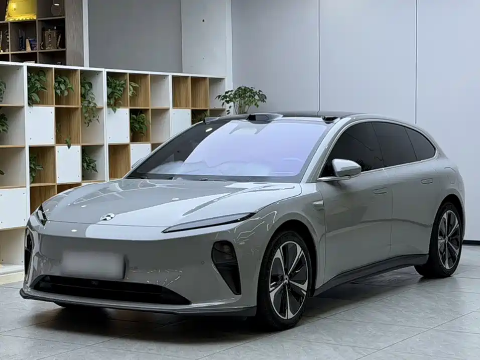 NIO ET5T 2024