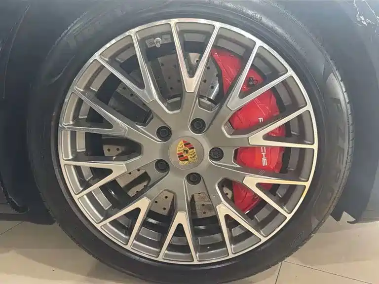 Porsche Panamera 2024