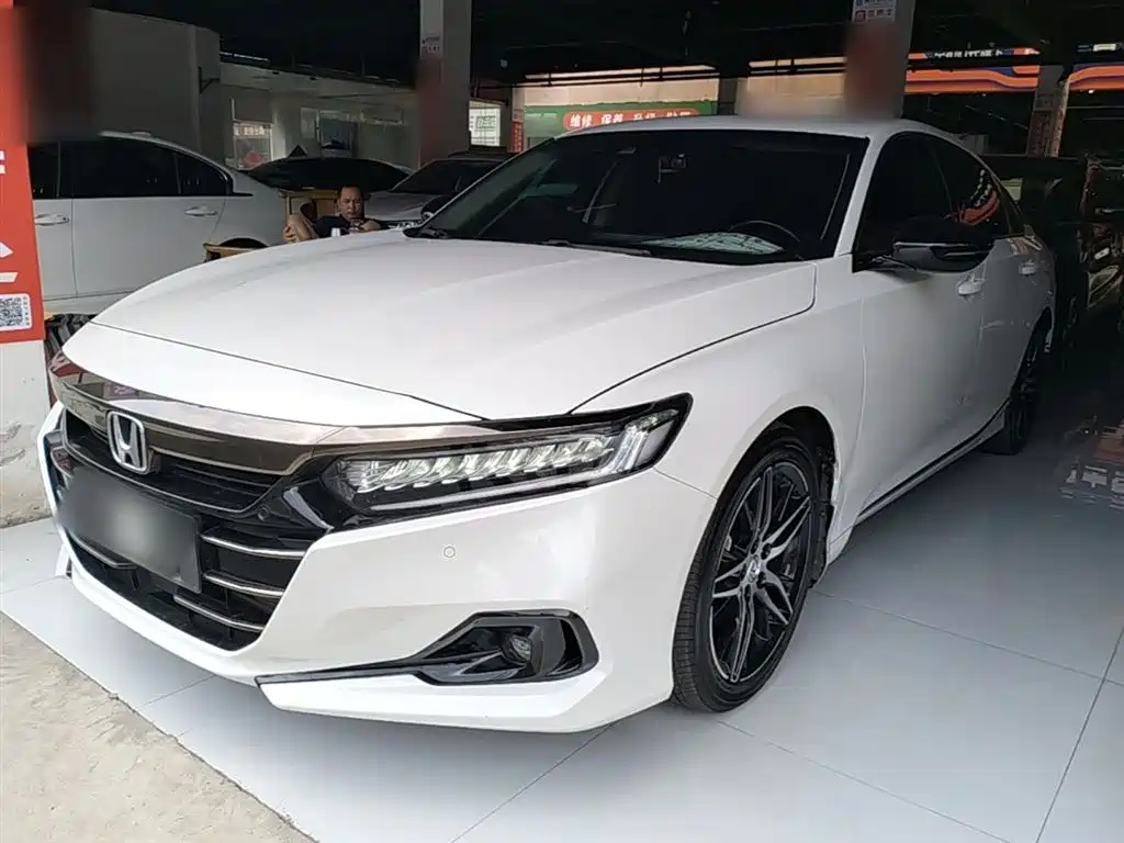 Honda Accord 2022 — фото 1