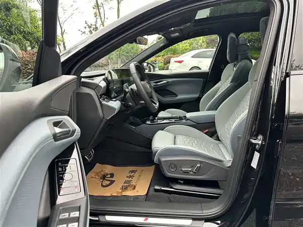 Audi Q6L E-Tron 2026