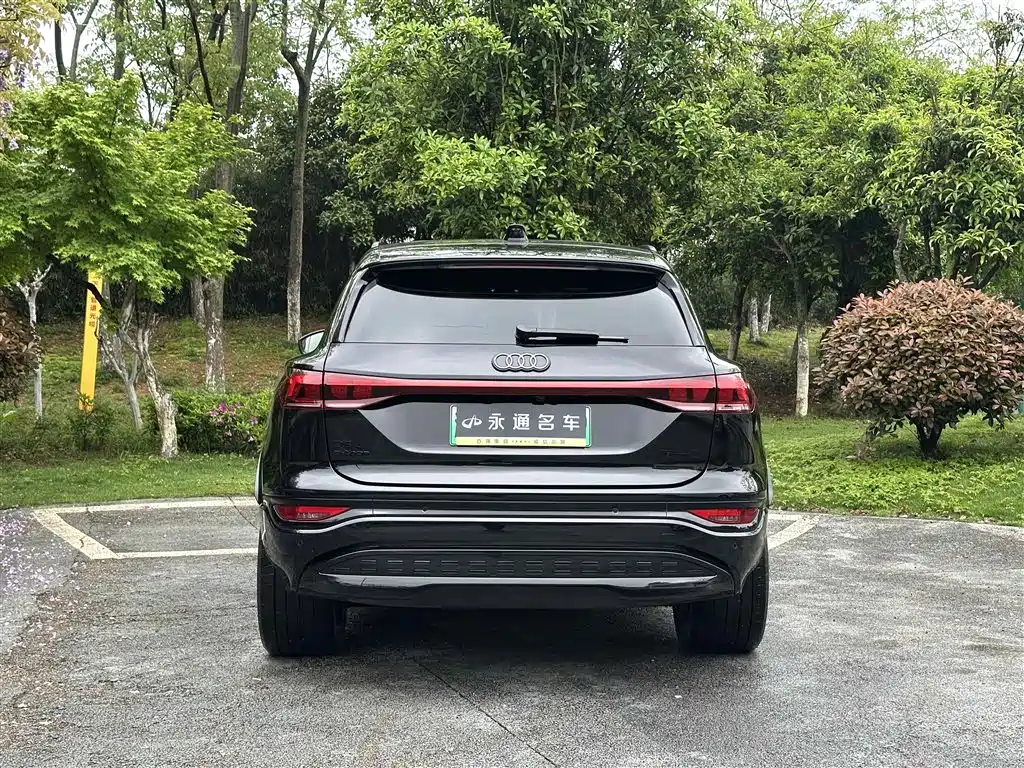 Audi Q6L e-tron 2025 — фото 20
