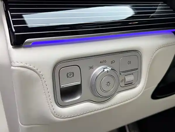 Mercedes-Benz GLS 2024