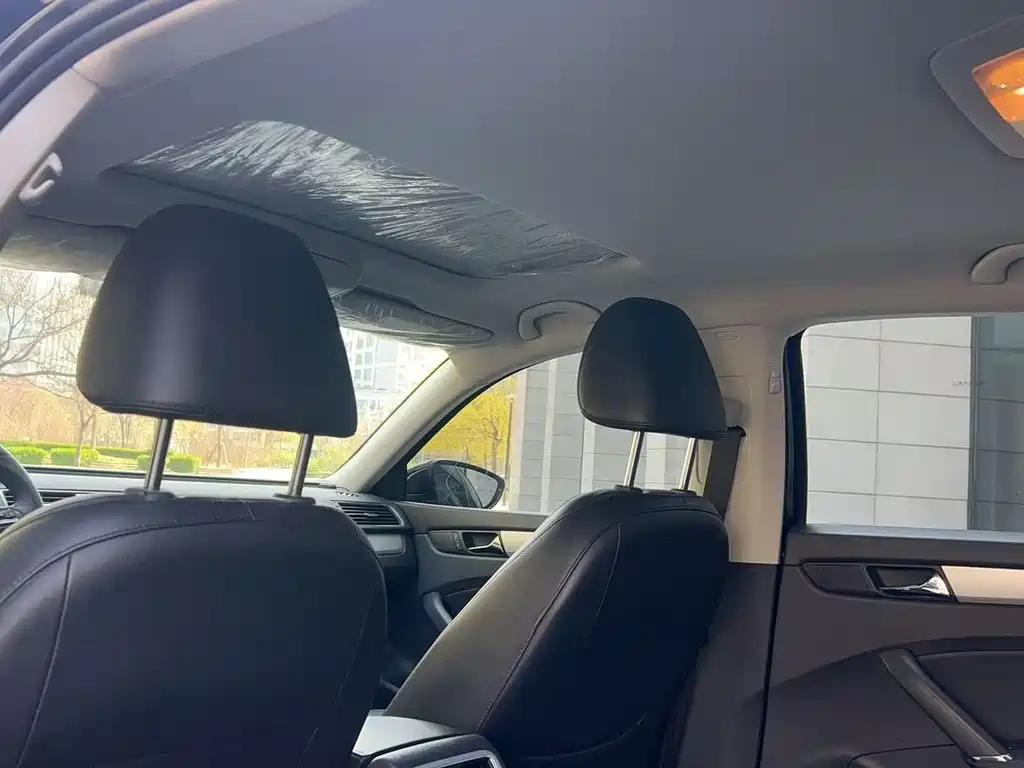 Volkswagen Passat 2015 — фото 16