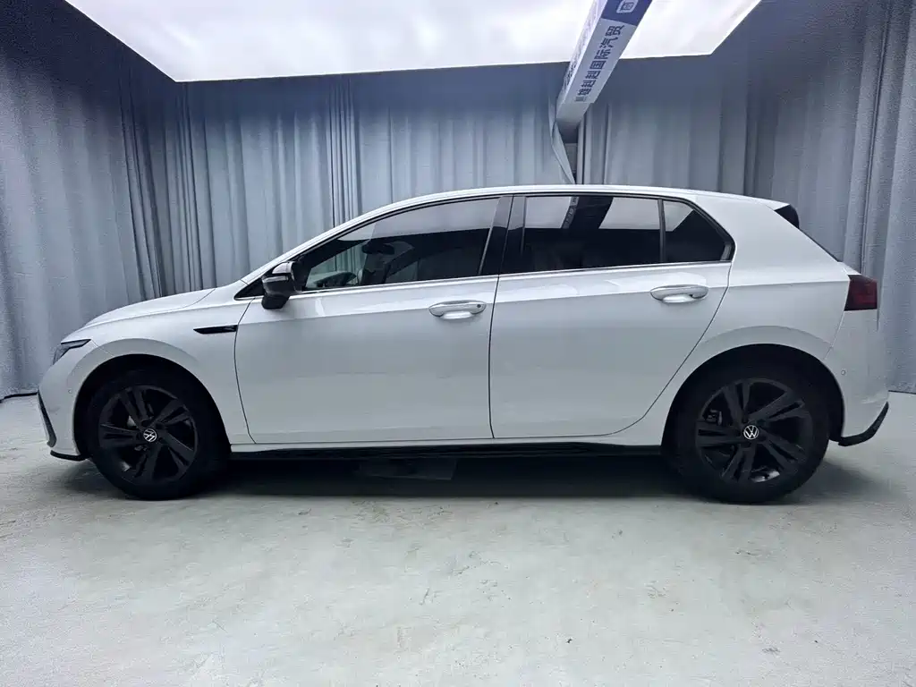 Volkswagen Golf 2022