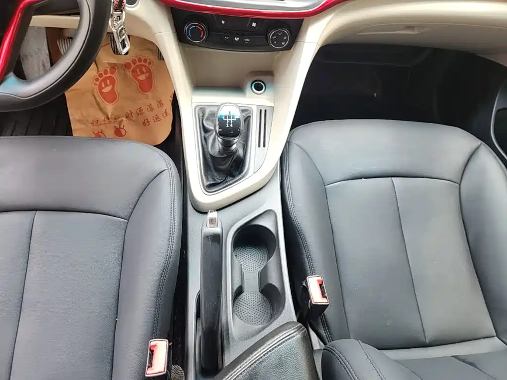 Buick Excelle GT 2015 — фото 14
