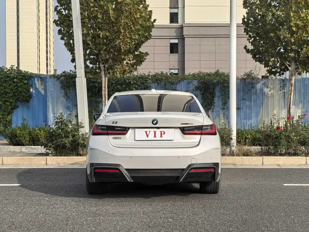 BMW i3 2025 — фото 8