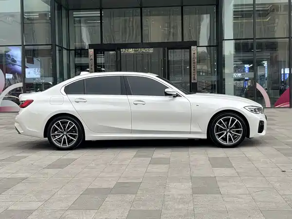 BMW 3 Series 2021