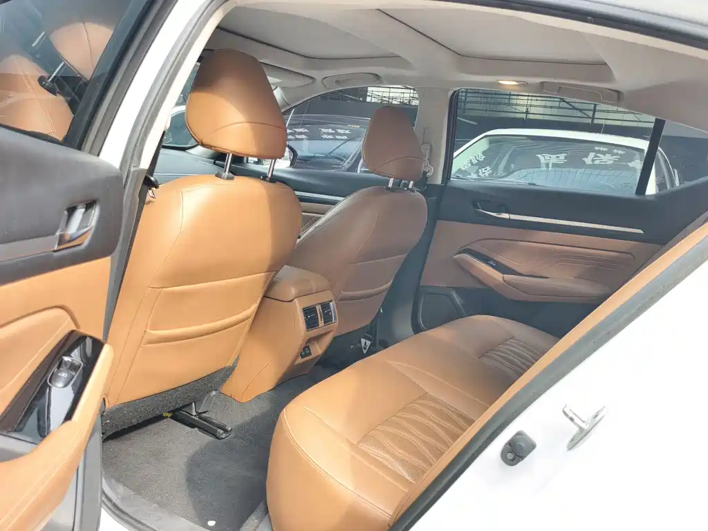 Nissan Teana 2023 — фото 10