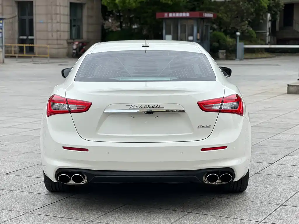 Maserati Ghibli 2018 — фото 10