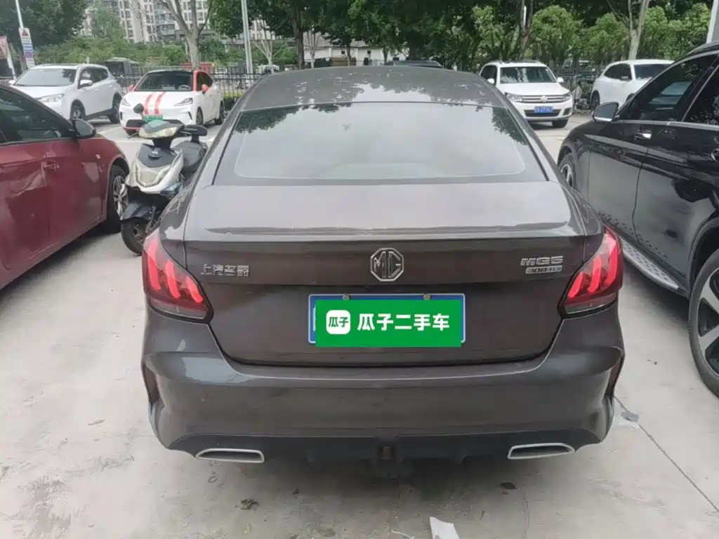 MG MG5 2021
