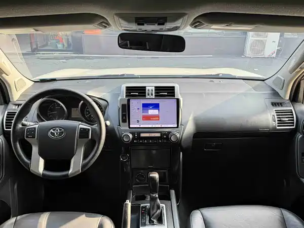 Toyota Prado 2016