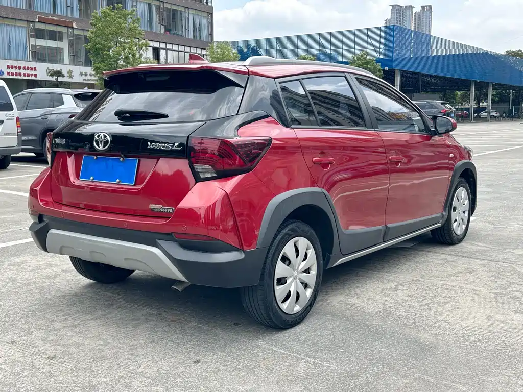 Toyota Yaris L 2020