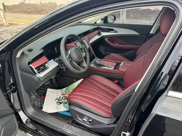 Hongqi H5 2026