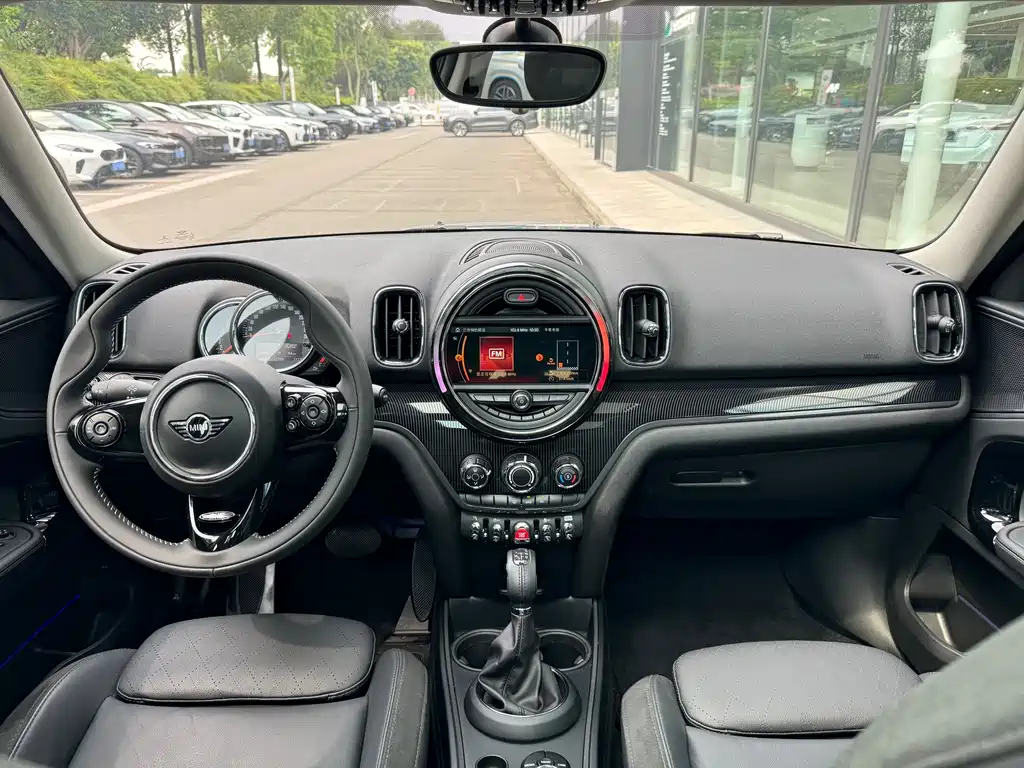 MINI Countryman 2019 — фото 12