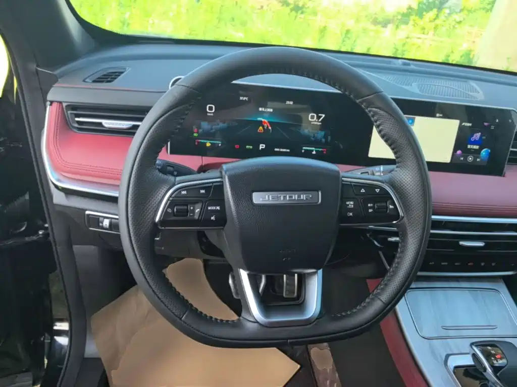 Jetour Jietu X70 PLUS 2024 — фото 11