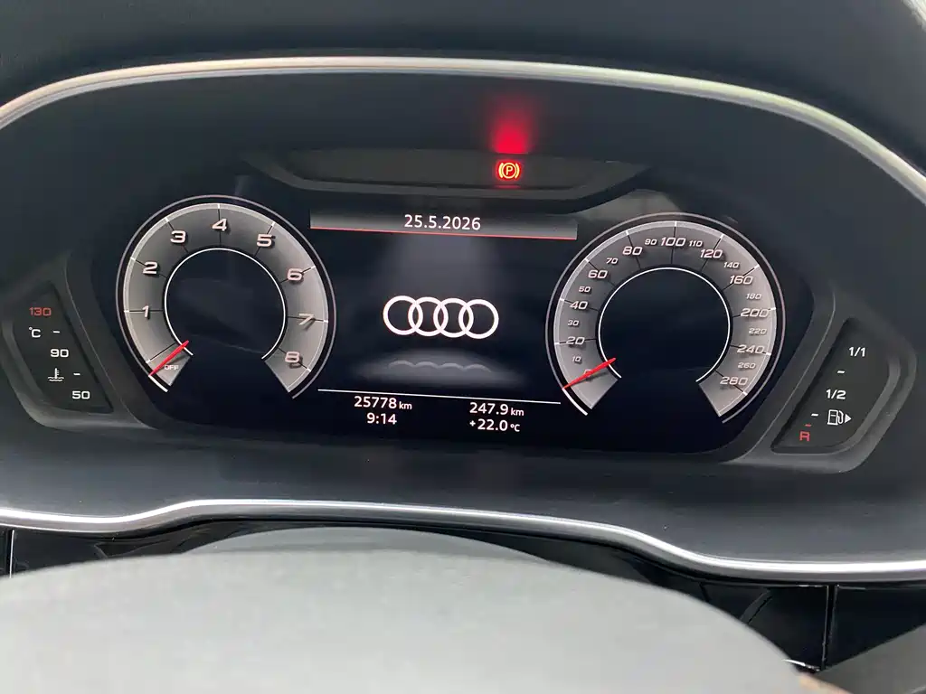 Audi Q3 2023 — фото 13