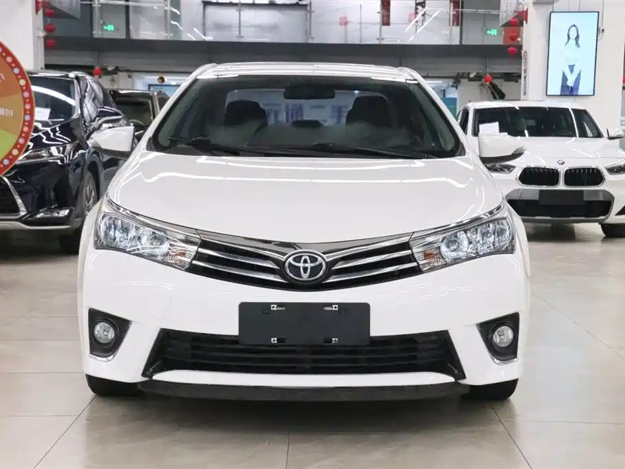 Toyota Corolla 2016 — фото 2