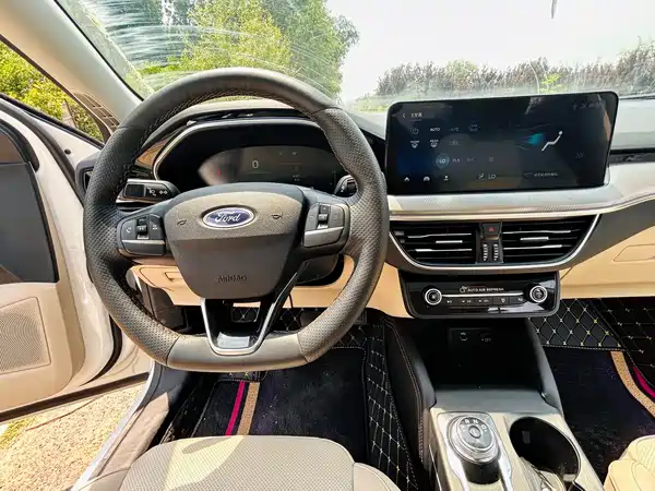 Ford Focus 2021