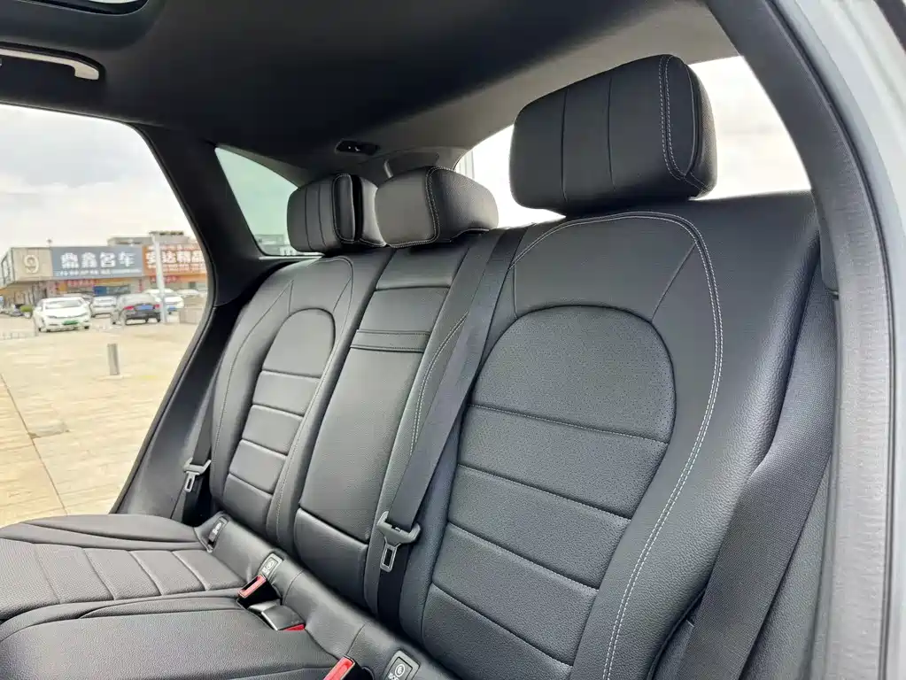 Mercedes-Benz GLC 2021 — фото 17
