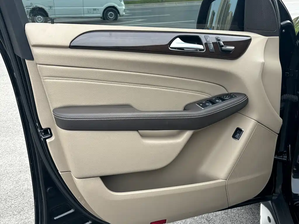 Mercedes-Benz M-Class 2015 — фото 12