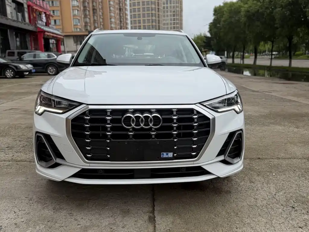 Audi Q3 2021