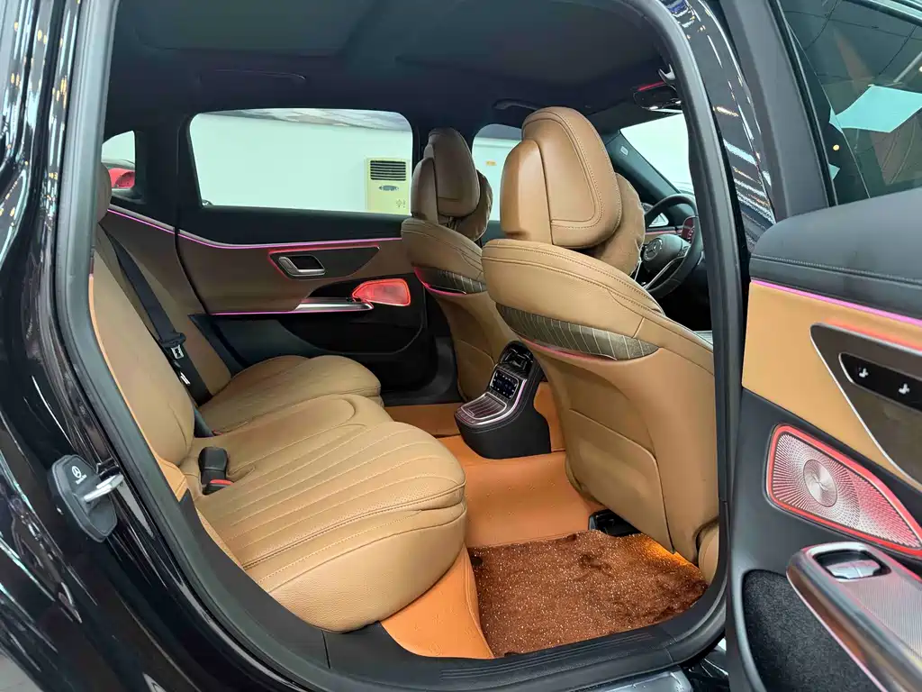 Mercedes-Benz E-Class New Energy 2025 — фото 12