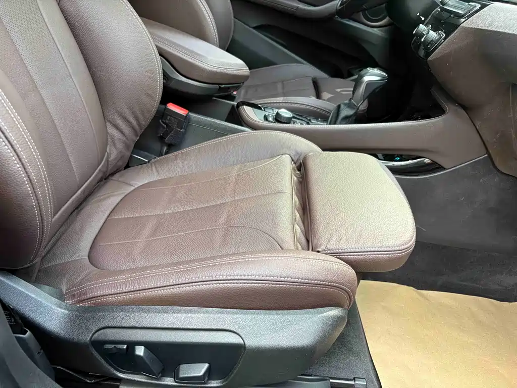 BMW X1 2017 — фото 13