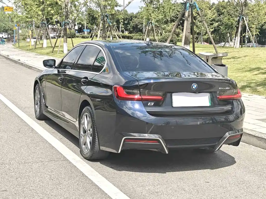 BMW i3 2022 — фото 10