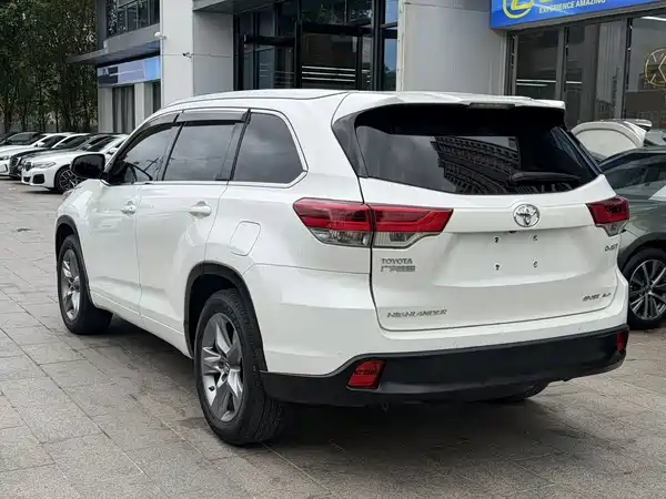 Toyota Highlander 2019