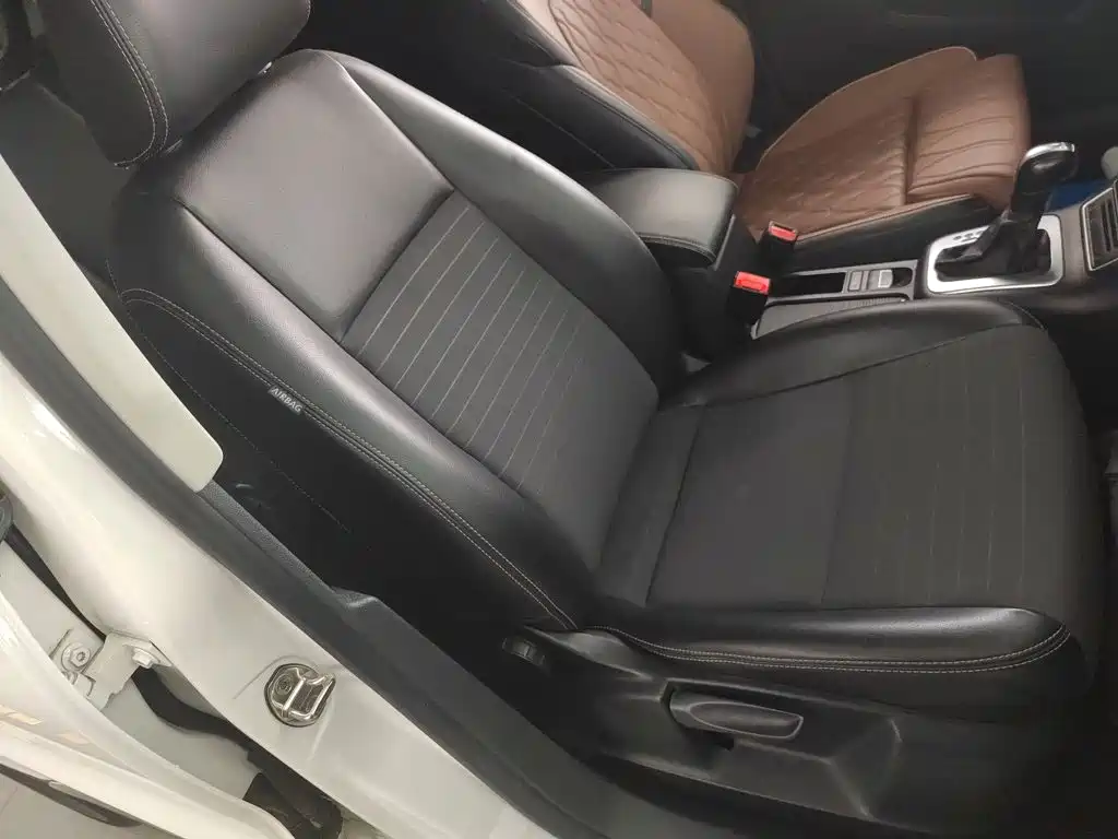 Volkswagen Tiguan 2019 — фото 20