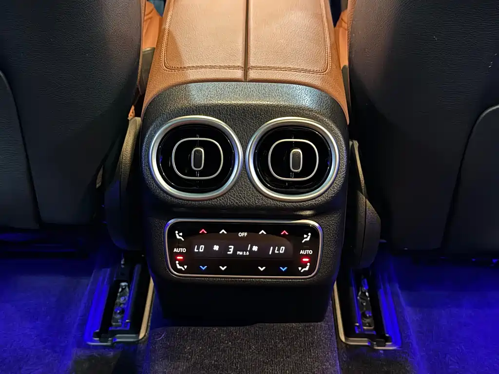 Mercedes-Benz GLC 2023 — фото 8