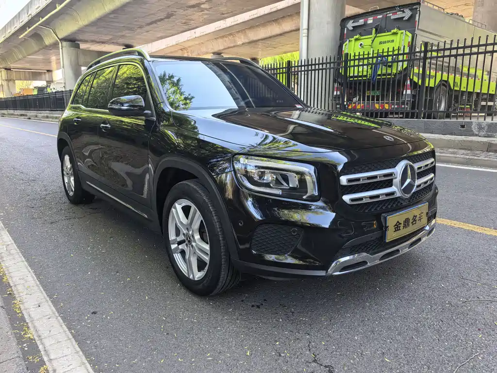 Mercedes-Benz GLB 2022
