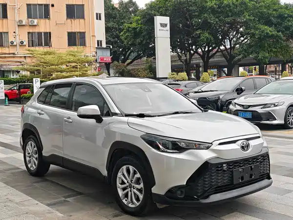 Toyota Frontlander 2022