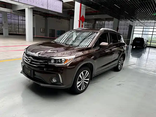 GAC Trumpchi GS4 2015