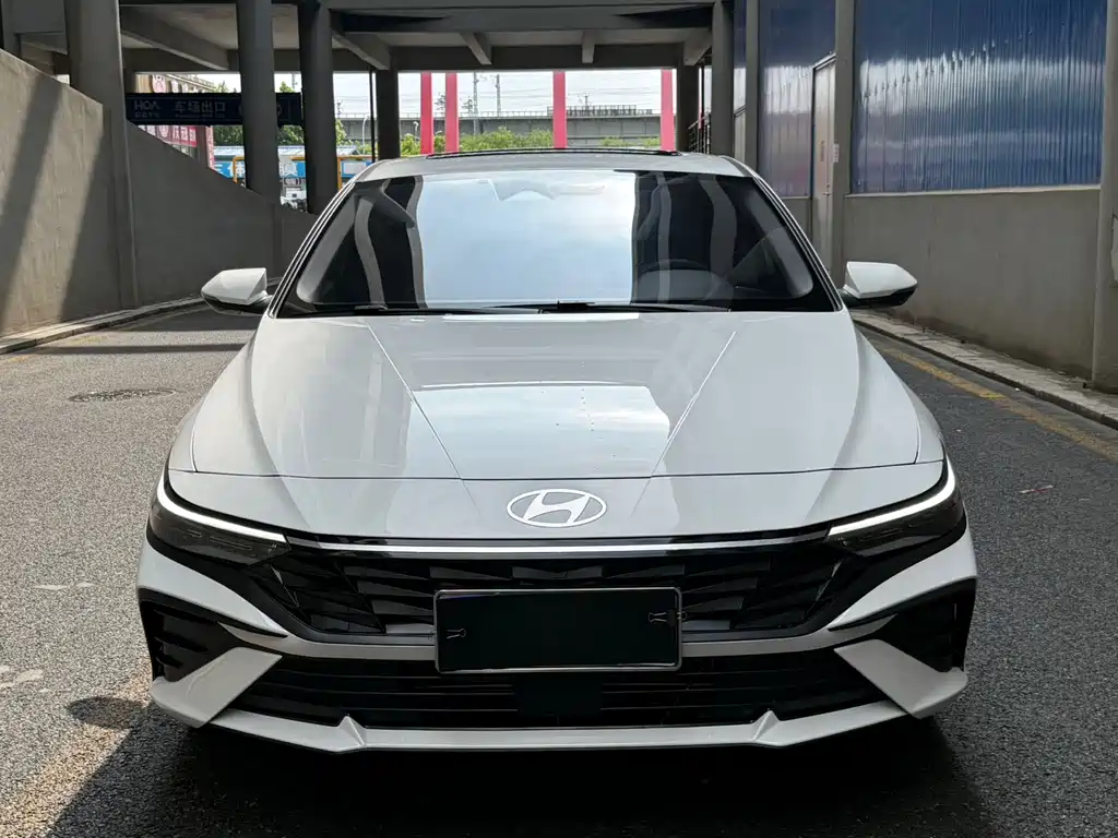 Hyundai Elantra 2026