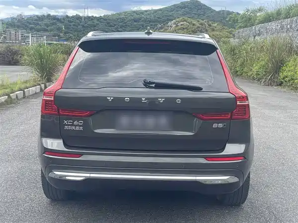 Volvo XC60 2022
