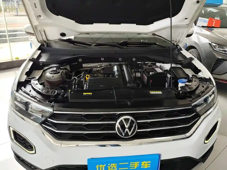 Volkswagen T-Roc 2023 — фото 10