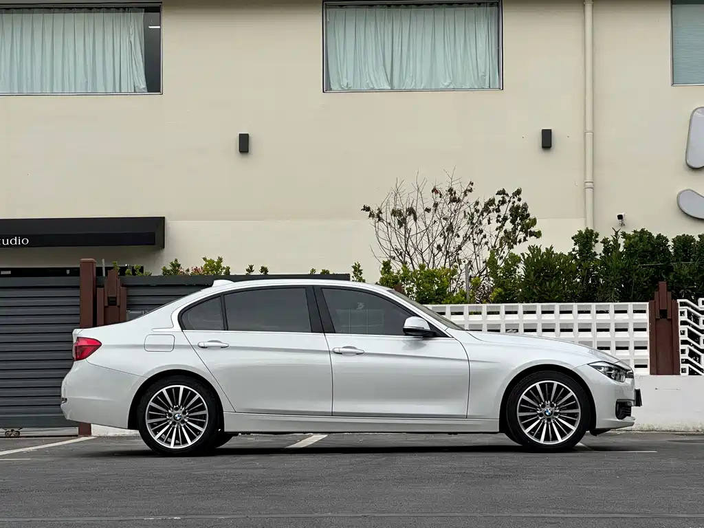 BMW 3 Series 2019