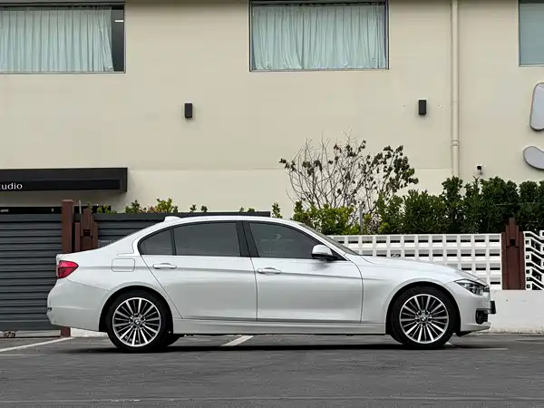 BMW 3 Series 2019