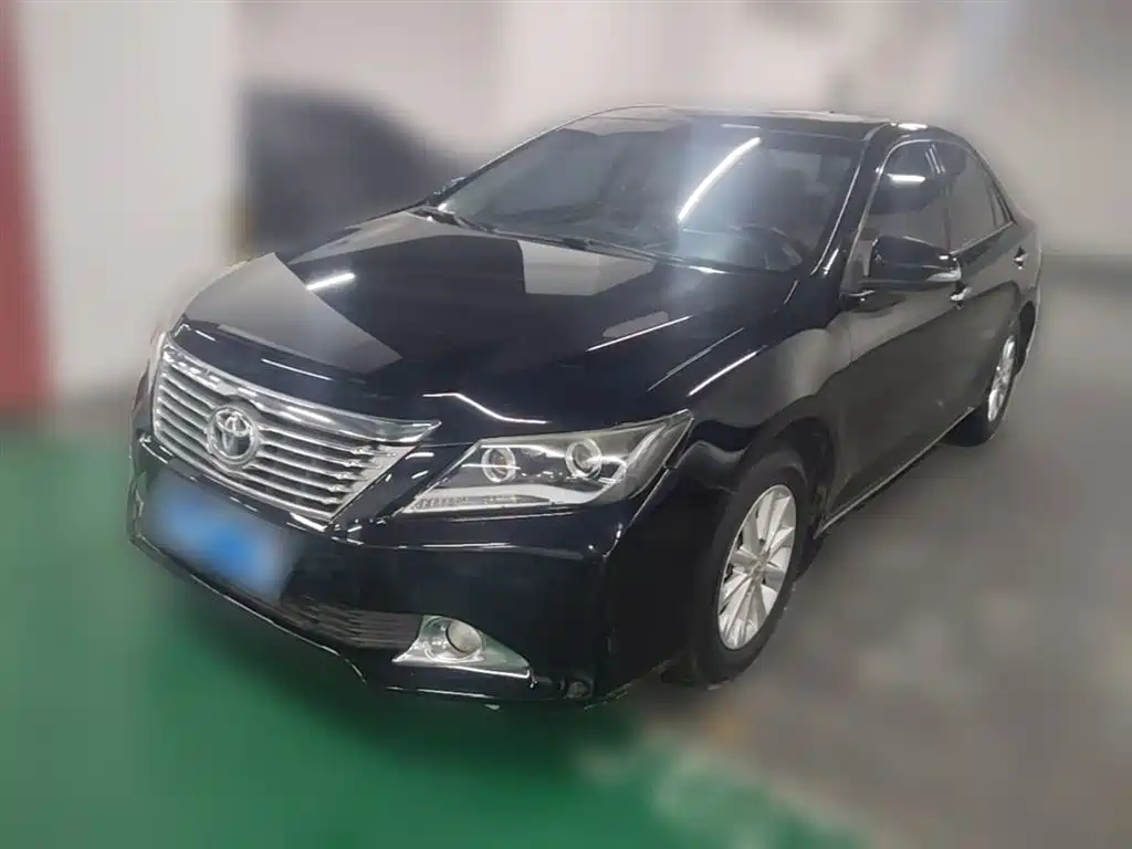 Toyota Camry 2014 — фото 2