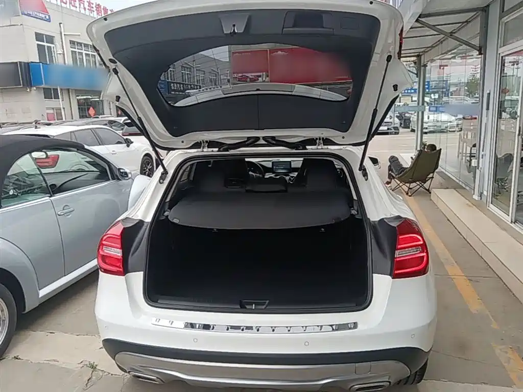 Mercedes-Benz GLA 2016 — фото 19