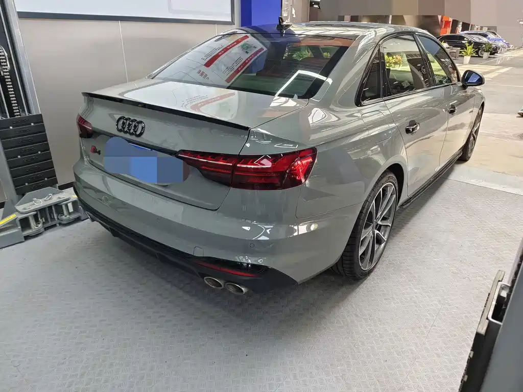 Audi S4 2021 — фото 16