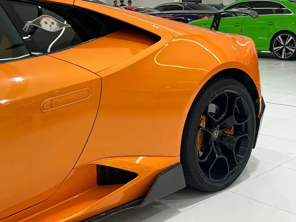 Lamborghini Huracan 2016 — фото 21