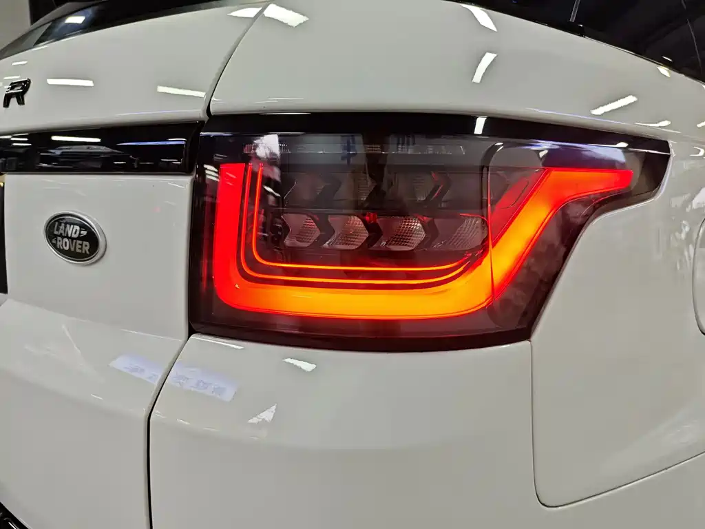 Land Rover Range Rover Sport 2022 — фото 16
