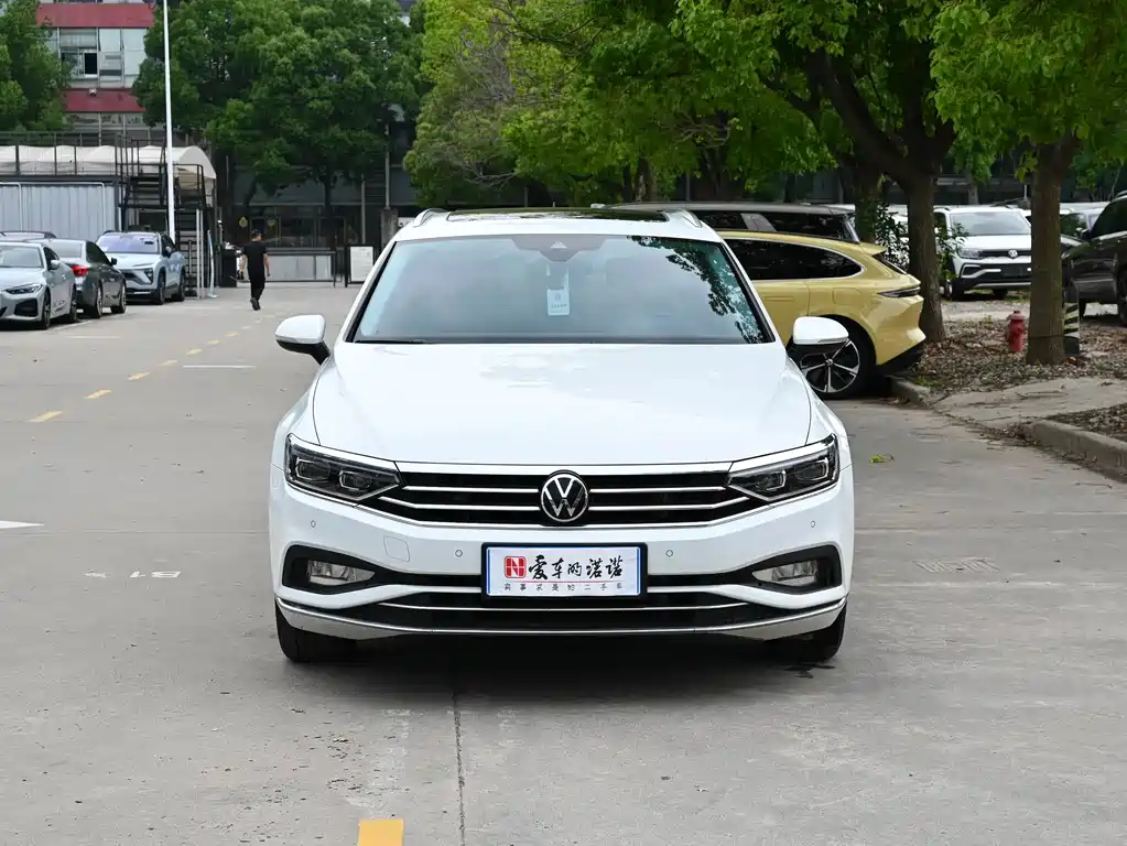 Volkswagen Viloran 2023