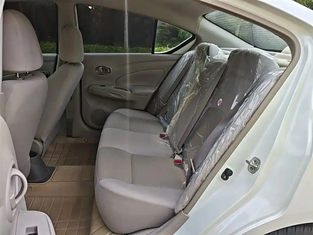 Nissan Sunny 2016 — фото 17