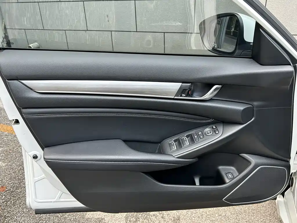 Honda Inspire 2021 — фото 8